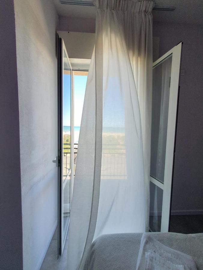 Hotel Crosal Rimini Exterior photo